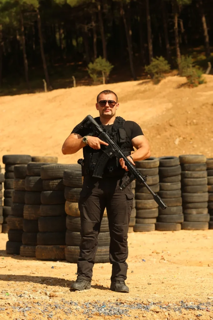 Kugat Firearms açık hava atış alanı — sahadan kare 9