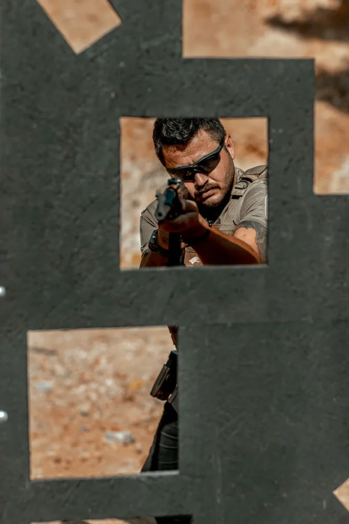 Kugat Firearms açık hava atış alanı — sahadan kare 14